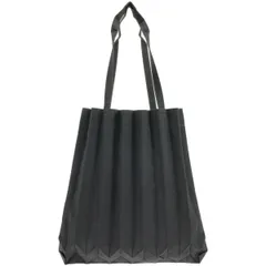 ISSEY MIYAKE me ブラック トート me ISSEY MIYAKE Recycled Polyester Trunk Pleats Bag - Black