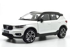 105-029 1/18 ボルボ VOLVO XC40 ブルー - メルカリ