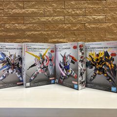 新品　BANDAI    プラモデル　SDガンダムEXスタンダード　ユニコーンガンダム2号機 バンシィ•ノルン/RX-78-2 ガンダム/ユニコーンガンダム/ストライクフリーダムガンダム