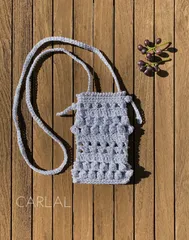 【Mサイズ】キラキラクロッシェスマホポシェット ショルダー　ホワイトシルバー