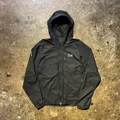MOUNTAIN HARD WEAR ナイロンジャケット ブラック　リバーシブル MOUNTAIN HARD WEAR ナイロンジャケット ブラック リバーシブル