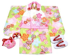 七五三 3歳 女の子 被布セット（黄緑×白・華やか桜柄）