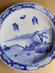 山水画　戦時中の レトロ な 統制陶器 青白磁の風景画 直径 27cm 戦時中の レトロ な 統制陶器 青白磁の風景画 直径 27cm - メルカリ