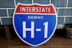 新品 ハワイ HAWAII H-1 トラフィックサイン 看板 メタルサイン 世田谷ベース アメリカ USA インテリア ディスプレイ