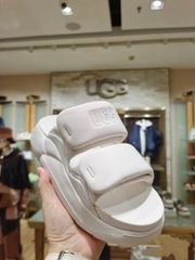 UGG LA Alto Stitch 厚底スリッパサンダル ホワイト レディース