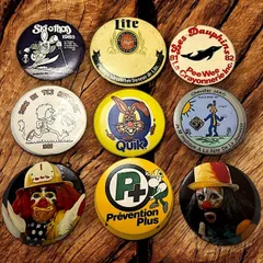 缶バッジ ビンテージ アンティーク AO 50s ~ 60s 70s 80s 90s 00s 小物 アクセサリー 古着 vintage USA アメリカ ユーロ 仕入れ ロック ツートーン アメカジ キャラ アニメ ムービー バンド エロ   400 p10/