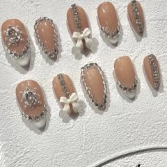 韓国　リボンフレンチネイル　キラキラ　ネイルチップ