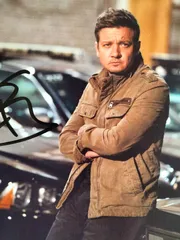 ジェレミー・レナー直筆サイン入り2Lサイズ写真…Jeremy Renner…ボーン・レガシー