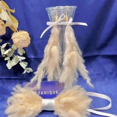 パンパスグラスピアス　ドライフラワー　ウエディング　ウエディングフォト　お洒落　白　個性的　ナチュラル　ホワイト  ロングピアス  花嫁  新婦
