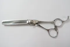 【格安】ナルトシザー　ニ梳きヘネシーラムールS31 美品】ナルトシザー 二梳き ヘネシーラムールS31 無料修理券2枚