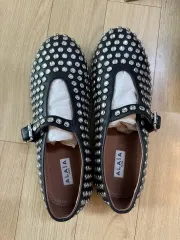 2025年最新】alaia シューズの人気アイテム - メルカリ