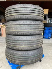 225/60r18 ダンロップ grandtrek pt30 送料別　値下げ中