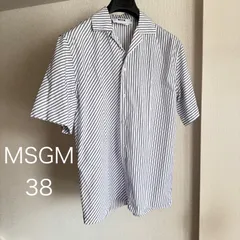 MSGM メンズ　オープンカラー半袖シャツ　38 美used イタリア製　左右非対称ストライプ　ボックス型　コットン100% トレンド　オープンカラー　シンプル　ボックスシルエット　スリットありのサムネイル