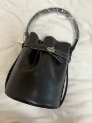 [OSTKAKA] クラシック ベルト バケットバッグ ミニ 3Color Classic Belt Bucket Bag Black - OSTKAKA