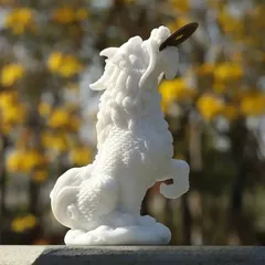 麒麟 置物 オブジェ ホワイト 白 優雅 伝統的 運 金運 健康運 出世運 家庭運 家内安全 インテリア 玄関 リビング 贈り物 魔除け オフィス 飾品 幸運 ストーン 石材