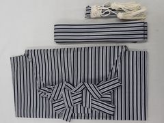専用出品 イシキ当て付き バチ襟仕立て 2つ折りにしてメルカリ便発送 KIMONO SHOP YUUSAI - メルカリShops
