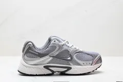 ナイキ Nike V5 RNR 快適でユニバーサルな滑り止めと耐磨耗性のあるロートップカジュアルシューズ