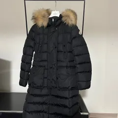 【未使用級】モンクレール KHLOE クロエ 希少色ベージュ　リアルファー 安心の直営店買付】モンクレール Khloe ファーダウン 2色
