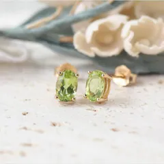 訳あり★グリーン 緑 オーバル CZダイヤ シンプル ゴールド スタッド ピアス