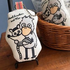 『ハシビロコウのくっくとワオキツネザルのジジさんふわもこクッションキーホルダー🔑』