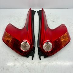 良品【コーティング済】日産 F15 YF15 ジューク 前期 テール
