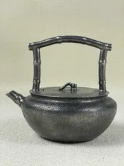 2品　銅製置物　カマキリ　蟷螂　翼可動　茶道具　雨宮宗作　刻印あり　金工品 Yahoo!オークション -「雨宮」(銅製) (金属工芸)の落札相場