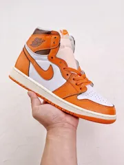 新品未使用　NIKE WMNS AIR JORDAN 1 RETRO HIGH OG 　"Starfish"　DO9369-101　ナイキ エア ジョーダン 1 レトロ ハイ 　スターフィッシュ