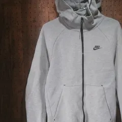 NIKE ナイキ　テックフリース　フルジップパーカー　ワンポイントプリント　サイズXS