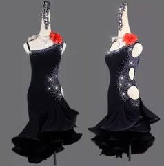 フリルスリーブのゴージャスなロングショール ブラック - メルカリ