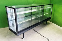 NISSIN】W121cm ガラスのショーケース 棚2段 カギ無し 照明無し