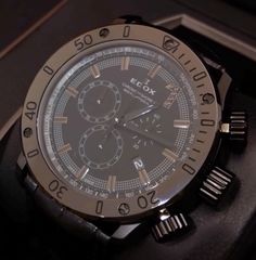 ★2081 綺麗！ EDOX エドックス クロノオフショア1 クロノグラフ 腕時計 10221-37N3-NIGD3  日本限定モデル 替えベルト付き