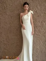 ドレス 花嫁 ウエディングドレス 花嫁 前撮りドレス ウェディングドレス サテン 二次会ドレス 花嫁 オフショルダー オフショル 前撮り かわいい 二次会ドレス フォトウェディング 可愛い シンプル 後撮り 結婚式HZQ189