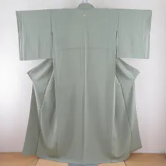 色無地 袷 ライトグリーン色 紋入り 一つ紋 蔦紋 余り布付き 広衿 正絹 仕立て上がり 身丈157cm