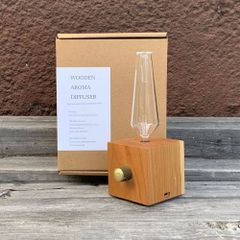 【WOODEN AROMA DIFFUSER オーク 】天然木 アロマディフューザー アロマ 香り インテリア ネブライザー式 ギフト ディフューザー WOOD 水なし ネブライザー 水を使わない 木目調 アロマ 静音 タイマー付 おしゃれ 北欧