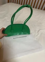 ★MARGESHERWOOD★ グリーン Bessette ショルダーバッグ MARGESHERWOOD BESSETTE ショルダーバッグ グリーン - メルカリ