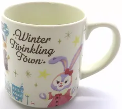 【中古】マグカップ･湯のみ 集合 スーベニアマグカップ 「ダッフィー＆フレンズのウィンター・トゥインクリング・タウン」 東京ディズニーシー限定のサムネイル
