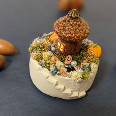 どんぐり帽子のハウス　☆ハロウィンバージョン☆　置物　インテリア　ミニチュア