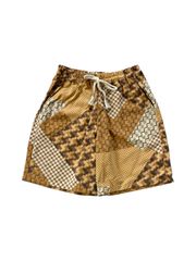 Short pants      C
