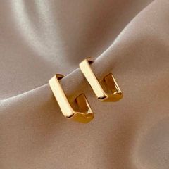 ［ドレススタイルにも］フープピアス つけっぱなし ボリューム ミニフープジュエリー ピアス イヤリング 小ぶり ゴールド 上品 レディース 入学式 卒業式 結婚式 お呼ばれ お呼ばれコーデ お祝い agete 4℃ ete lesbonbon