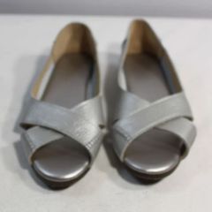 女性用　サンダル　シルバー　24.5㎝　3E