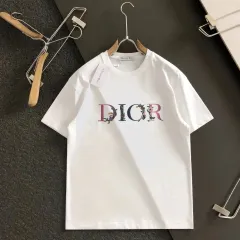 2024年最新】クリスチャンディオール Tシャツの人気アイテム - メルカリ