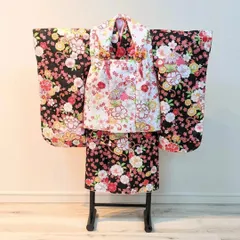 女の子 七五三 3歳 被布 着物セット 黒 白 古典 桜 鞠 s17