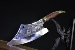 手作りのドラゴン切りナイフヘビー、手鍛造キッチン肉切りナイフ、家庭用骨切りナイフ、鋭い肉切りナイフ