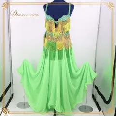 【ベリーダンス用 オリエンタル衣装】黄緑色 ラメ ビーズ 豪華 レース ゴールド 黄色 スリット 爽やか オシャレ 重量感 綺麗 セットアップ 上下セット トップス スカート ベルト きれいめ かわいい ライトグリーン イエロー 金色 レディース 女性用 映え