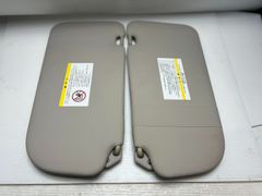【純正品】　三菱　ミニカ　H42V　サンバイザー　左右セット　室内用　中古品　鏡付き　汚れ多少あり
