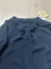 (新しい悲しみ) タイ リボン ブラウス