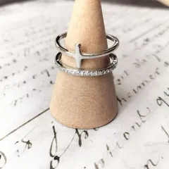 185M【SV925/ダイヤ】 フリーリング クロス 2連風 フリーサイズ リング エタニティ 上品 大人 落ち着いた 普段使い フォーマル 結婚式 デート レディース ギフト プレゼント 高見え シルバー 立体 デザイン 清楚 光沢 洗練 精巧 匠仕上