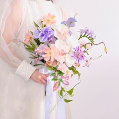 むむむ様オーダー専用ページ　ウェディングブーケ　ブートニアセットアーティフィシャルフラワー　造花　ピオニー　胡蝶蘭