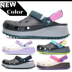 Crocs Hiker Ikat   {1 足購入でジビッツ 4 個プレゼント}レディースハイカークロッグビッグヘッドシューズ、最新の新色より美しく目立つ
