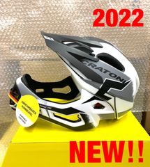 2022 新色‼︎ クラトーニ　キッズヘルメット　52-56